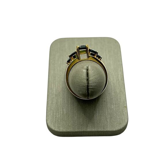 10K Yellow Gold Emerald Cut Green Stone Ring (13587) - Picture 4 of 5